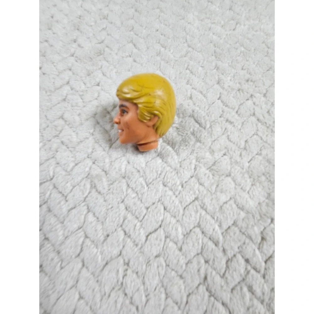 Vintage Mattel Ken Doll Head Blonde Molded Hair Blue Eyes Replacement Part 1906